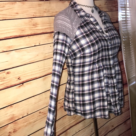 🚫SOLD🚫 Free People Plaid Crochet Peplum Blouse - Picture 3 of 6